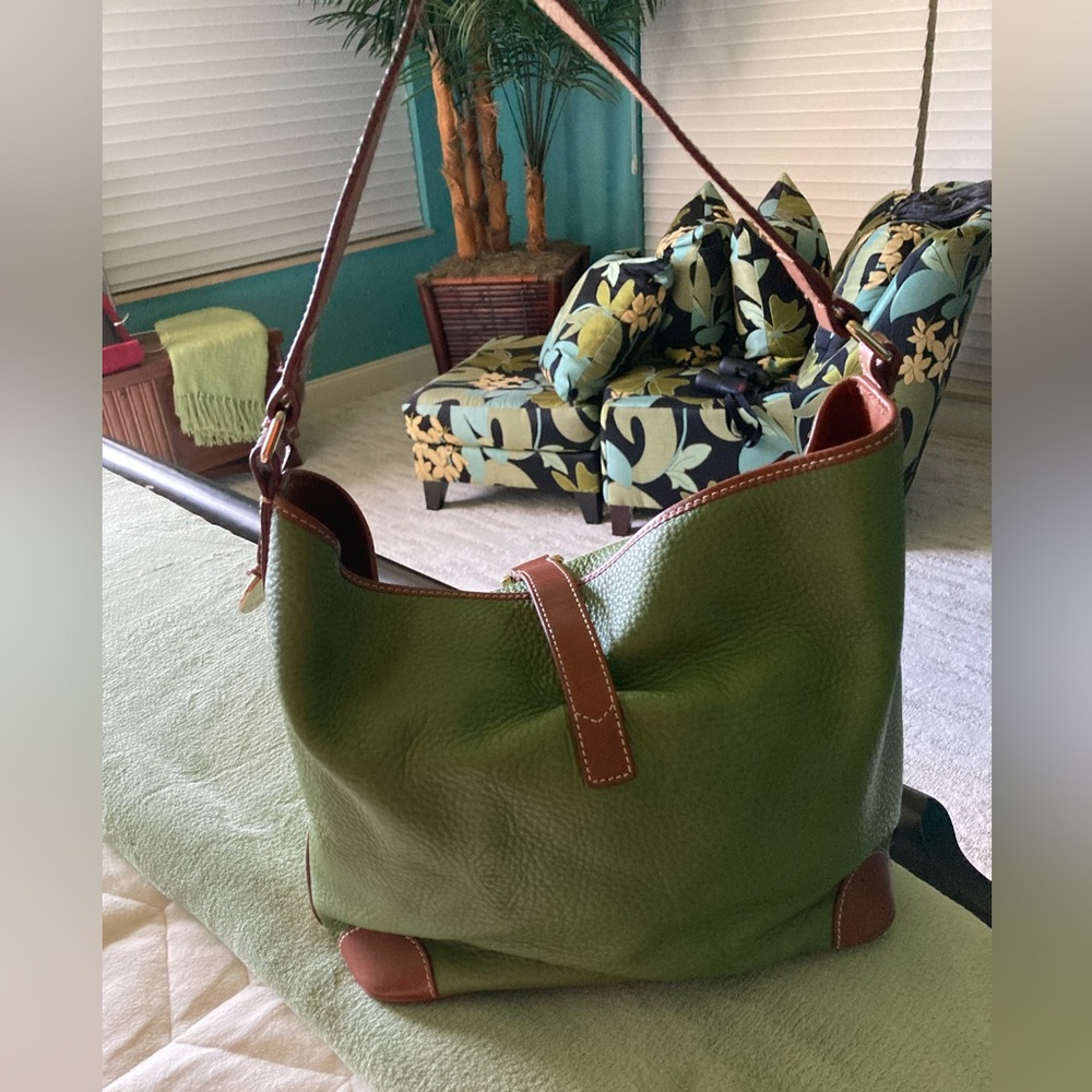 Authentic Dooney & Bourke Purse - Picture 3 of 13